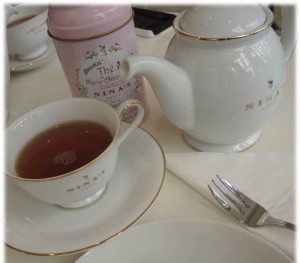 Nina's Paris - Tea Salon - crop